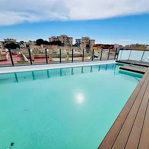https://apt-apto-diseno-centro.hotelsinnerja.org