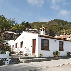 https://casa-rural-la-furnia.tenerifehoteles.net